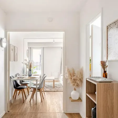 Bonaparte & Terrace Apartment Courcouronnes
